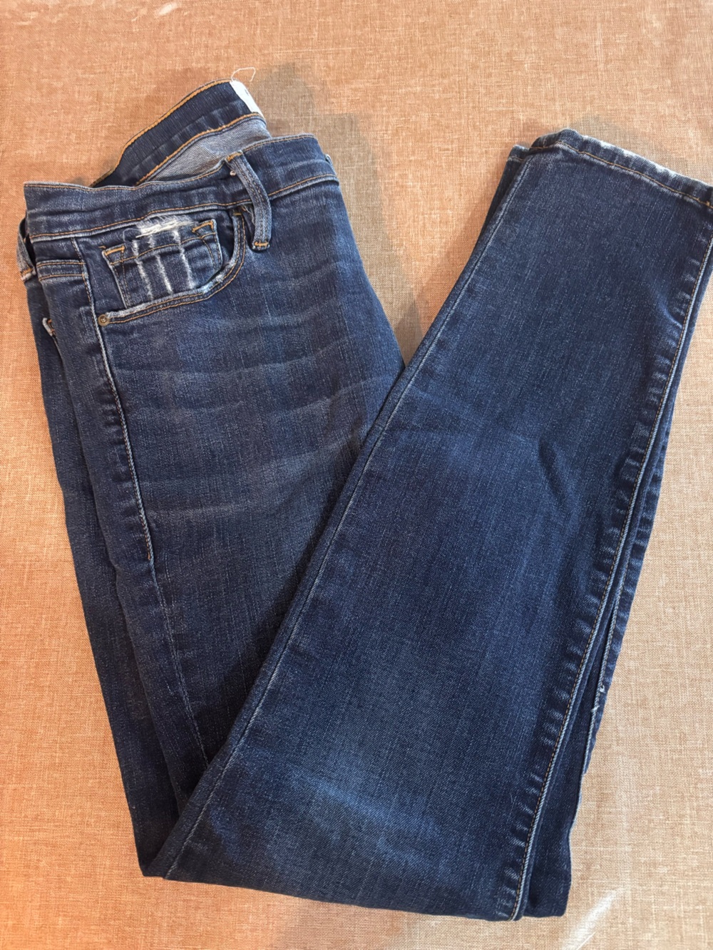 Frame Denim Women’s Dark Indigo Skinny Jeans